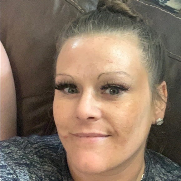 Meet your Posher, Kristy - Picture 1 of 1